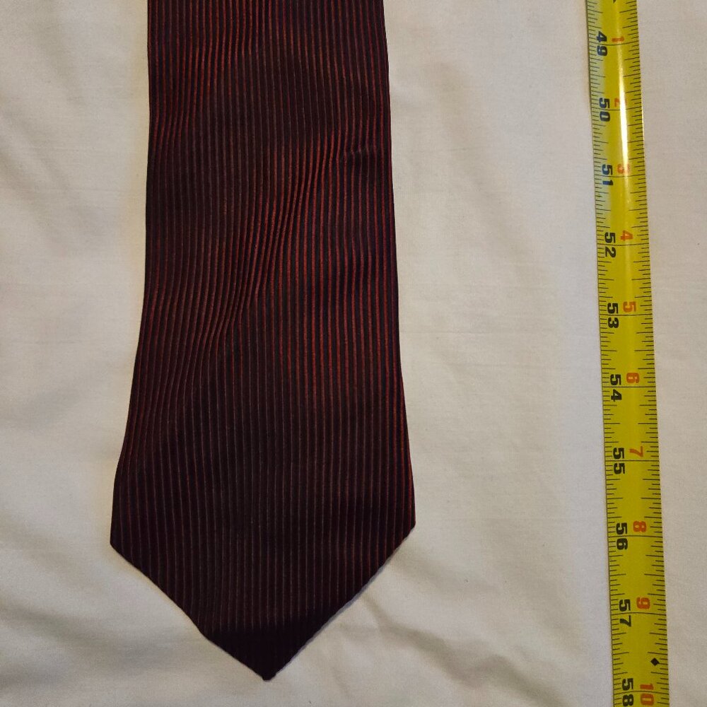 Nautica Tie Great Condition - Has a nice shine type of look to it